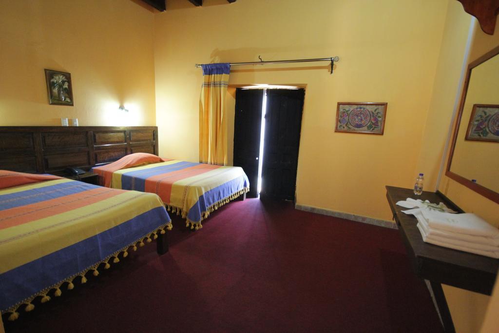 Hotel Plaza Santo Domingo Сан-Крістобаль-де-лас-Касас Номер фото