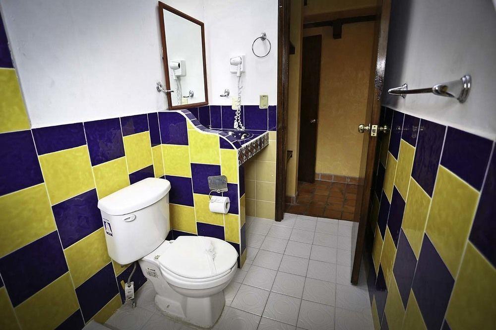 Hotel Plaza Santo Domingo Сан-Крістобаль-де-лас-Касас Екстер'єр фото